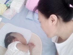 -爱月宝月嫂·育儿嫂(哈尔滨总店)