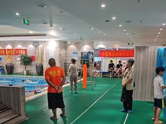 -小蓝鲸游泳培训基地(石景山店)