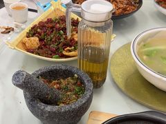 -洪平血旺椒麻鸡雅鱼饭店(熊猫大道店)
