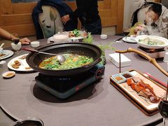 -香山湖家家宴(中山陵店)
