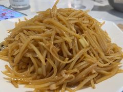 -何适山庄(水长城P2停车场店)