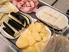 -小火炕铁锅炖鱼