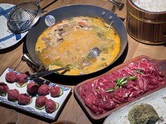 -贵厨酸汤牛肉(花果园国际中心店)