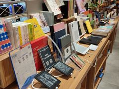 -百新书局(尚悦湾店)