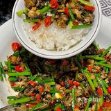 不愧是不到饭点就排队的老牌夜宵店！！