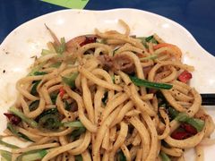 辣子肉拌面-西域美食蘭州拉面