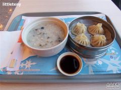 100_2517-东方既白(上海浦东国际机场)