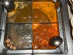四宫格锅底-海底捞火锅(太阳宫凯德mall店)