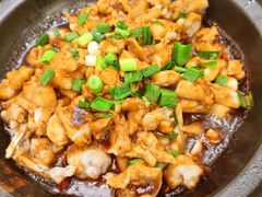 馋嘴牛蛙-松沪名灶·豆浆鱼头·新上海菜(飞航吾悦广场店)