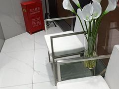 -福奈特洗衣洗鞋(宝华广场店)