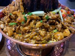 香辣牛肉蛙锅-老佛爷蛙锅•鲜蛙煲(麦凯乐店)