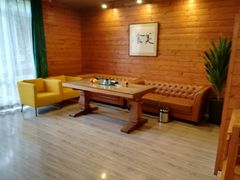 -乌托邦轰趴日租聚会别墅(先生的院子店)