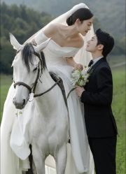 -喜爱高定婚纱摄影
