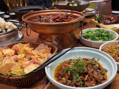 -老滇山寨•云南特色菜•地方菜•民族风情歌舞表演(金碧店)