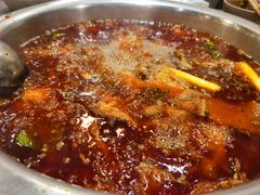 -肖肖酸萝卜鱼火锅(总店)