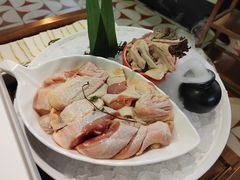 -洪氏嗨捞·广东猪肚鸡·椰子鸡火锅(西咸万象城店)
