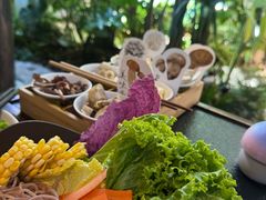 -菌自由丨野生菌火锅特色庭院餐厅(丽江古城店)