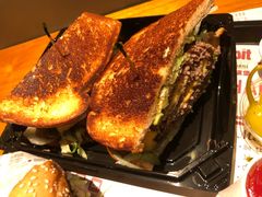 -The Habit Burger Grill 哈比特汉堡(复兴soho店)