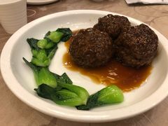 红烧狮子头-乾隆美食·本帮菜(黄河路店)