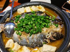 -探鱼·鲜青椒爽麻烤鱼(银泰城店)