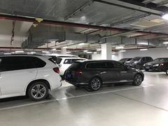 -上海半岛酒店-地下停车场