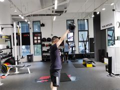 -汗水空间私教健身连锁(SM广场店)