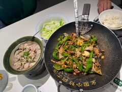 -费大厨辣椒炒肉(黄兴中心广场店)