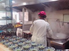 -老新隆牛肉锅贴(新街口店)