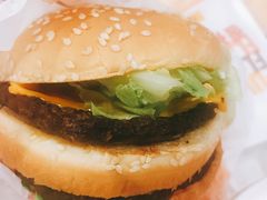 狠霸王牛堡-汉堡王(宏利店)