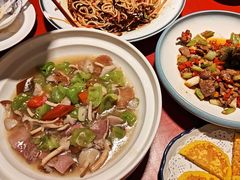 -福照楼汽锅鸡·云南菜(火车站锦江店)