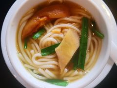 云南野生菌米线-南蛮子(进贤路店)