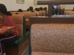 卡座-萨莉亚意式餐厅(河东万达店)
