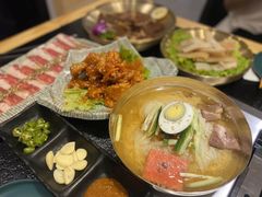 -臻牛烤肉