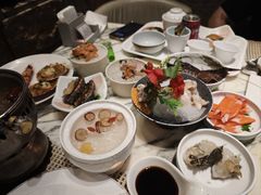 -雍和会海鲜姿造自助(湖东路店)