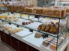 -新月蛋糕西点专卖店(大麦街店)