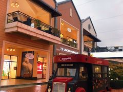 -王府井奥莱临潼小镇(临潼店)