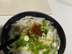 -小倪羊肉米线馆