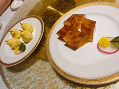 桂花糕配鳳梨酥-唐阁(香港朗廷酒店)