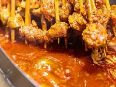 -两三事小郡肝串串香火锅(桂庙店)