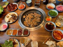 -明洞阿姨·韩式酱蟹烤肉·创意料理(三元桥店)