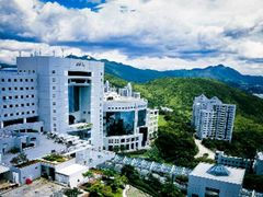 -香港大学