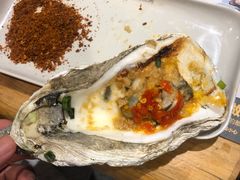 烤湛江生蚝-木屋烧烤(岗顶二店)