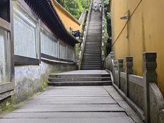 -九华山风景区月身宝殿