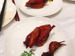 烤乳鸽-炳胜品味(海印总店)