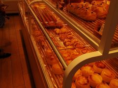 -好利来(万卉路店)