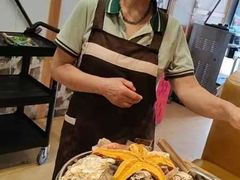 -锅老头海鲜铁锅炖
