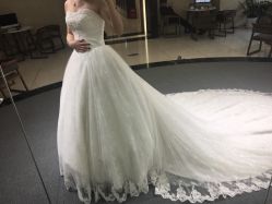 -南京宝娜嫁衣婚纱礼服馆(中央路店)