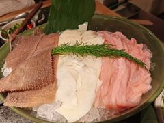 -三出山火锅(南京万象天地店)