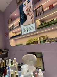 -孔雀手美甲美睫护理