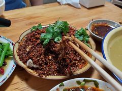 热拌肥肠-人和水上飘(第一家店)